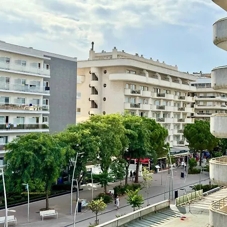 Apartsalou Oasis Lägenhet *